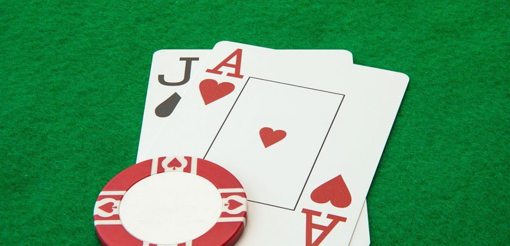 Khám phá luật chơi và chiến thuật Texas Hold'em Poker dành cho người mới bắt đầu cùng Texas Hold'em Poker chuyên nghiệp
